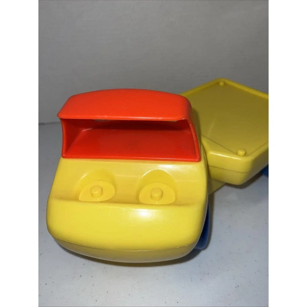 VINTAGE Little Tikes 1985 Toddle Tots Flatbed Truck Yellow Red Blue